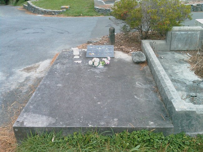 headstone