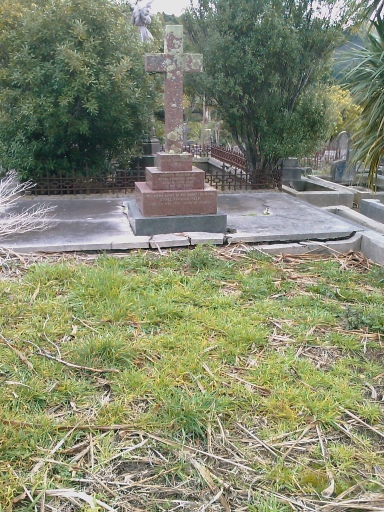 headstone