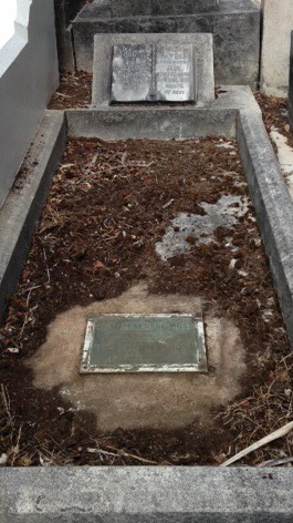 headstone