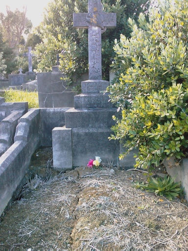 headstone