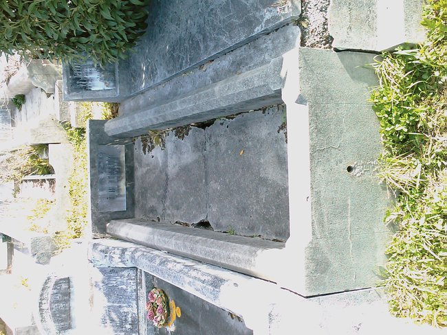 headstone