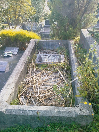 headstone