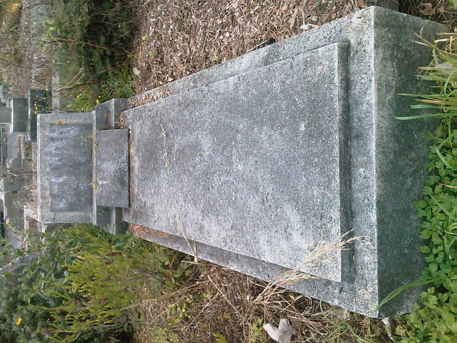 headstone