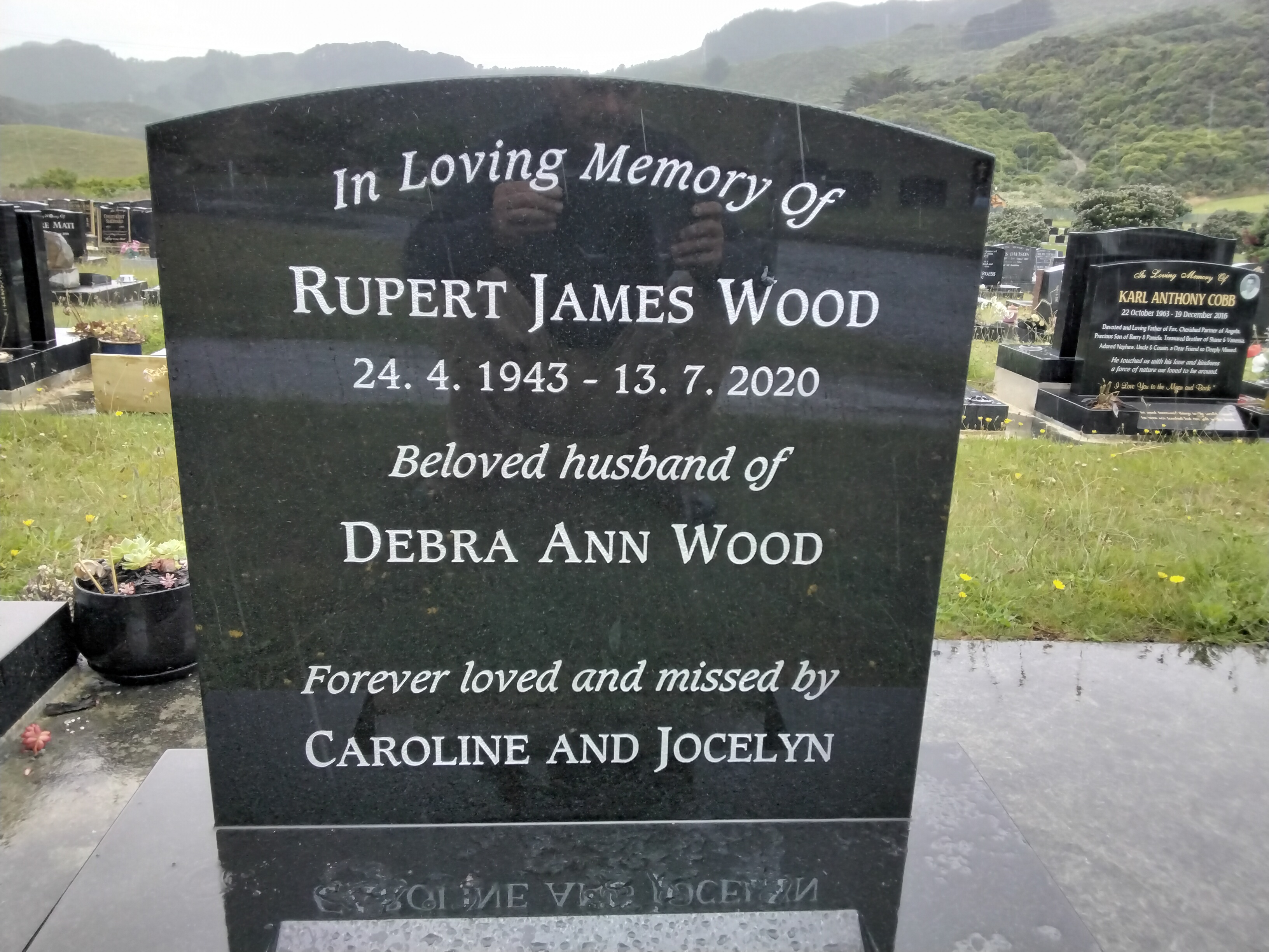 headstone