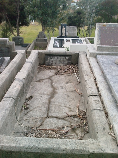 headstone