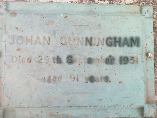 headstone
