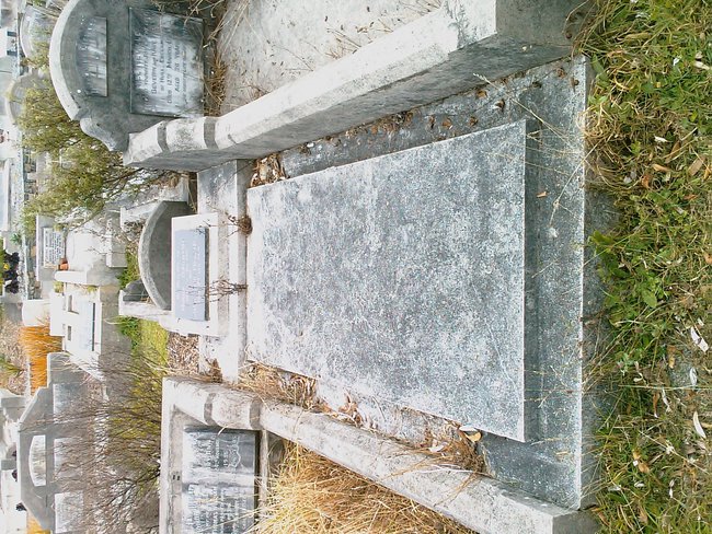 headstone