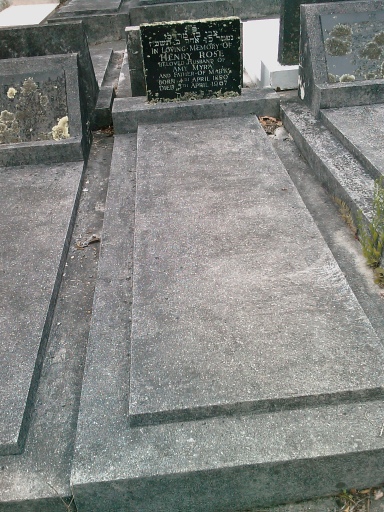 headstone