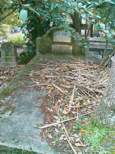 headstone