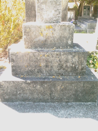 headstone